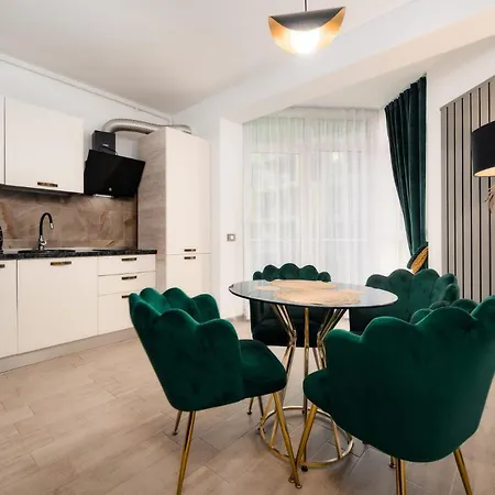 Bell View Holiday By Alezzi Piscina With Parking Apartman Năvodari